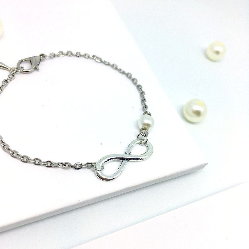 Anne's Handmade | Handmade Infinity Bracelets  [limited] - สร้อยข้อมือ - โลหะ สีเงิน