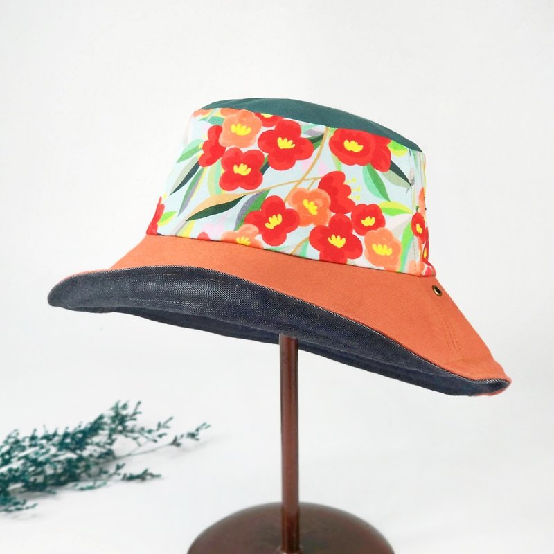 Handmade double-sided bucket hat - Hats & Caps - Cotton & Hemp Red