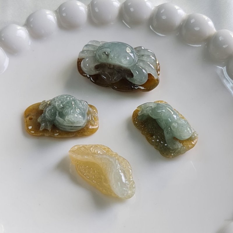 特色黃翡螃蟹金蟾魚錢鼠吊墜 | 天然緬甸玉A貨翡翠 - 項鍊 - 玉石 