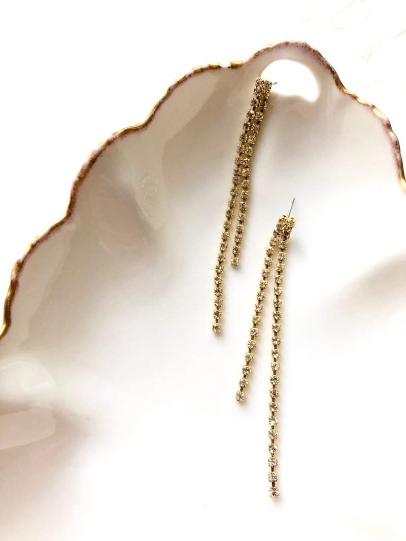 Vintage Double Crystal Chain Gold Drop Earrings - 耳環/耳夾/耳骨夾 - 貴金屬 金色