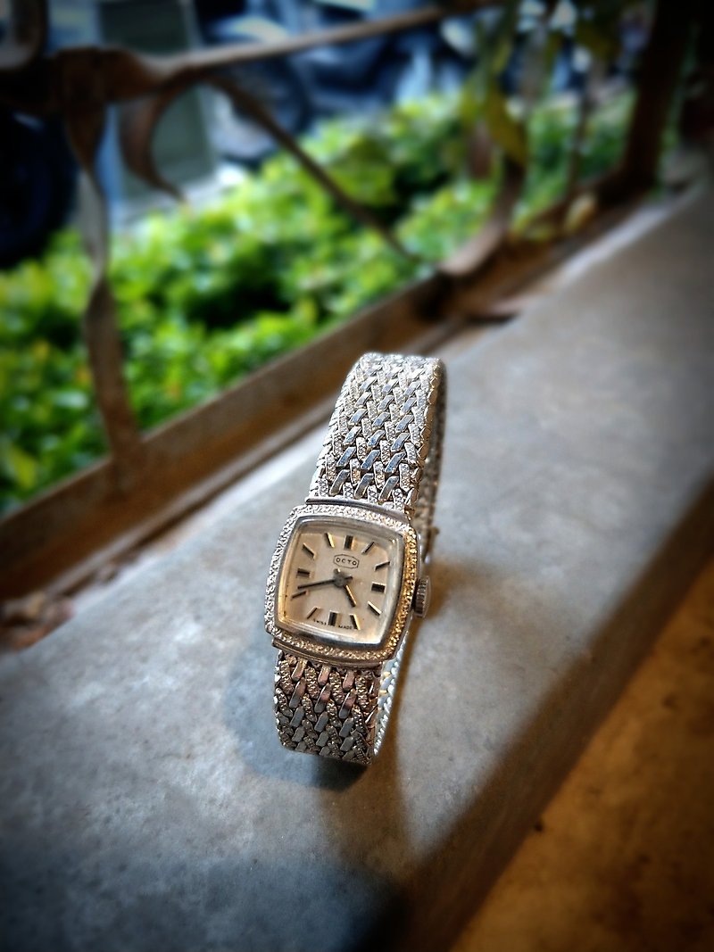 Octo vintage watch /古董錶 手上鍊機械錶 經典優雅女錶 - 女裝錶 - 其他金屬 銀色
