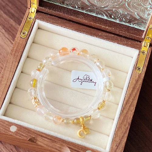 Amelia Jewelry Amelia Jewelry丨星月謠丨天然鈦晶膠花維納斯金髮晶黃水晶手鍊
