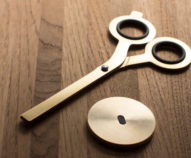 HMM Scissors with Magnet Base