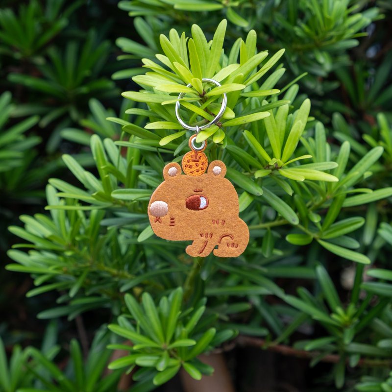 Embroidered Key Ring / Capybara - ที่ห้อยกุญแจ - งานปัก สีนำ้ตาล