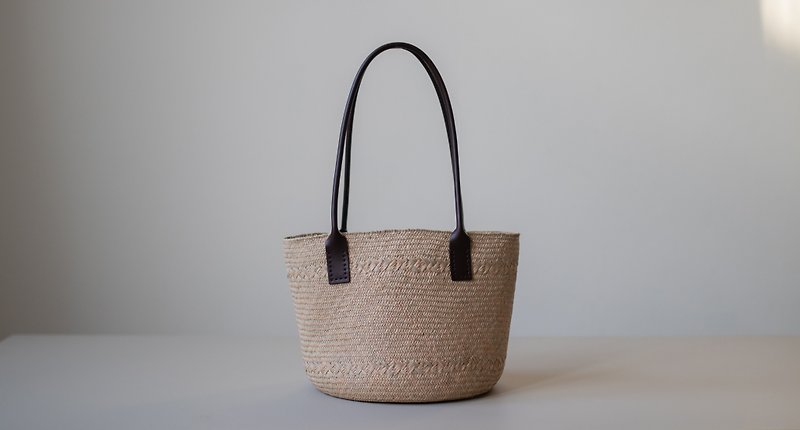 Hand Duffle Bag - Large/Bucket Bag/Rush Weave - Drawstring Bags - Plants & Flowers 
