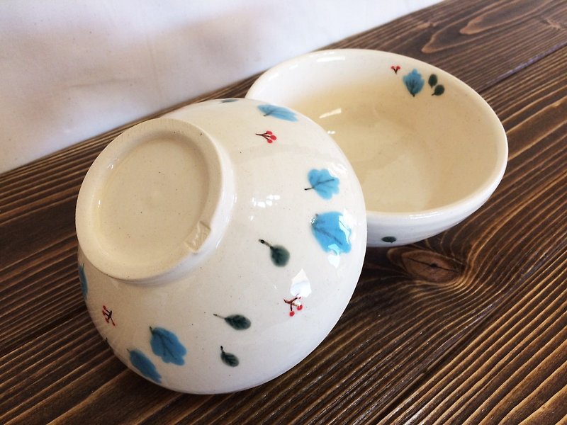 Leaves hand-painted bowl - Bowls - Porcelain 