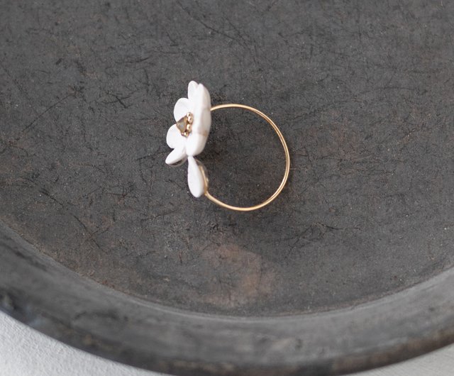 ★daisy★♡14kgf 14KGF】 Ring / feelings to a daisy - Shop chica3F General