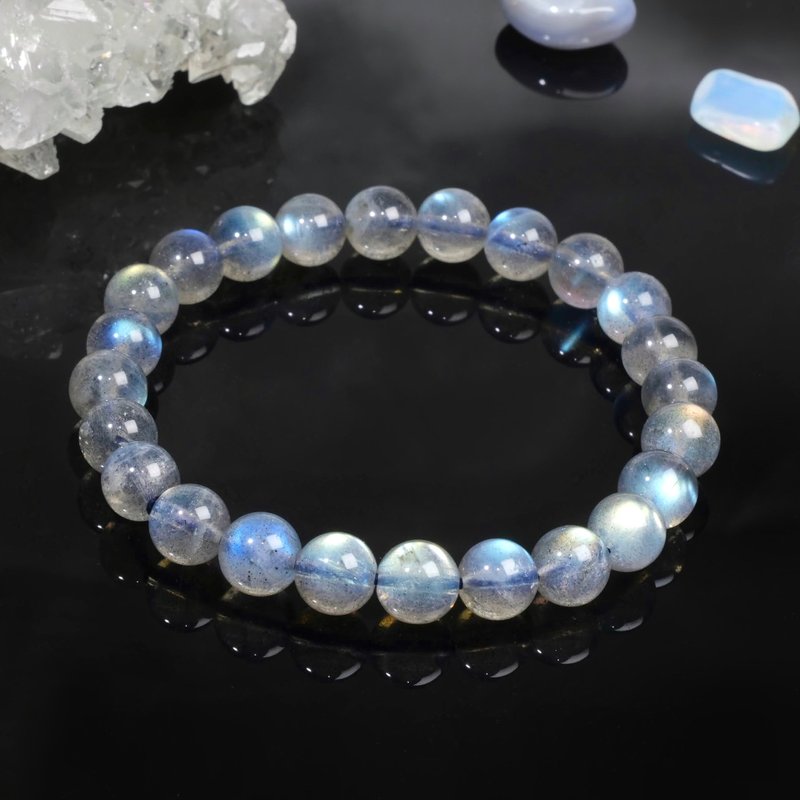 #648一圖一物/7.5mm藍彩光拉長石水晶手鏈 清透灰月光石 靈魂伴侶 - 手鍊/手鐲 - 水晶 藍色