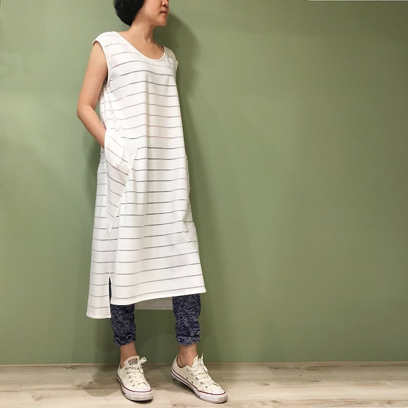 dress 三角口袋造型長洋-白 - 洋裝/連身裙 - 聚酯纖維 白色
