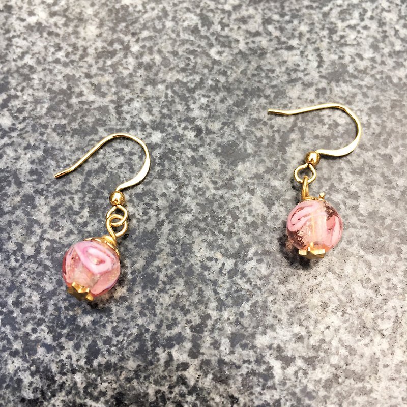 ◙可改夾式◙琉璃垂墜耳環－櫻花季 - 耳環/耳夾 - 玻璃 粉紅色