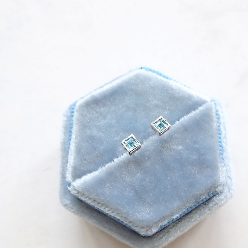 Natural Topaz Square Princess Cut 18K White Solid Gold Stud Earrings d-0.262 ct - Earrings & Clip-ons - Gemstone Blue