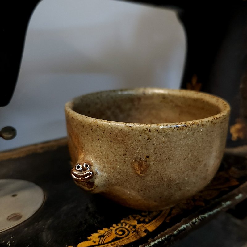Handmade pottery bowl | Chou eats with you (coffee gray) - Bowls - Pottery Khaki
