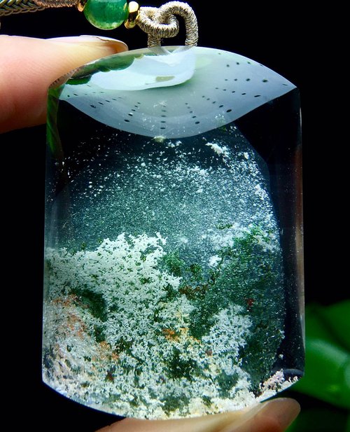 一念之間 收藏極品天然彩幽靈無事牌吊墜 晶體透徹 滿滿的自然美麗顏色