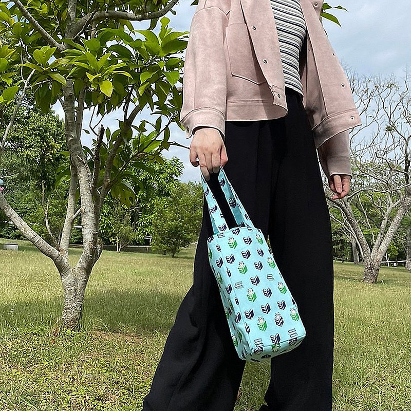 Japanese Dolphin Goods | Light Blue Reading Cat Drink Bag | Handmade | Handbag | Gift - Handbags & Totes - Cotton & Hemp White