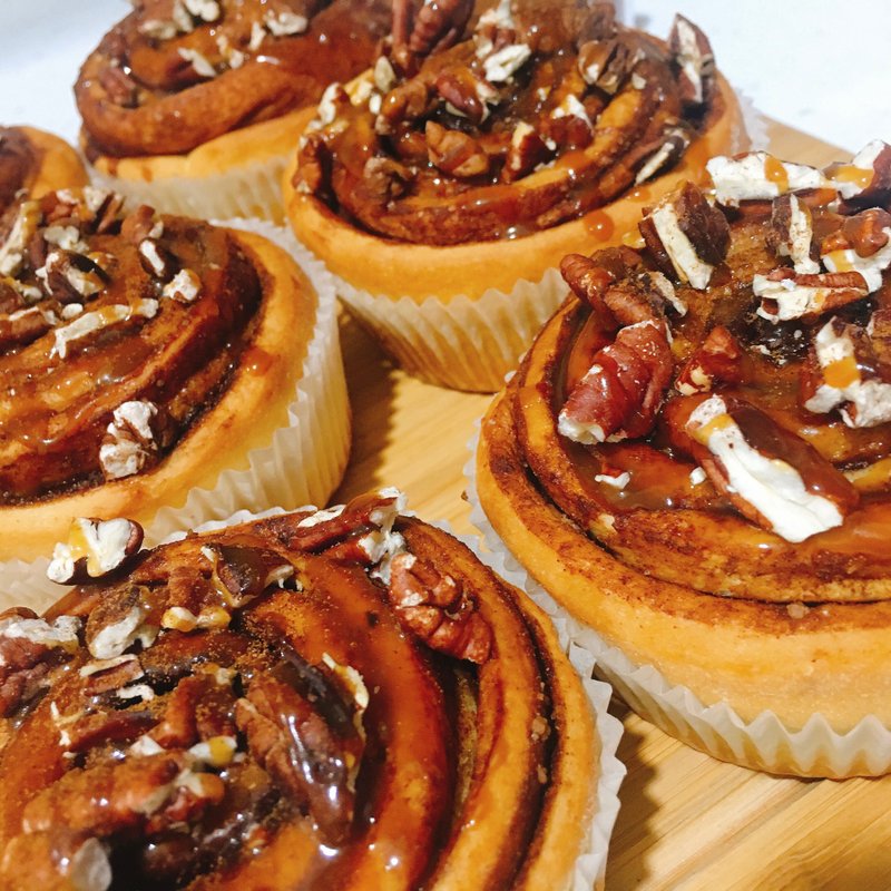 Cinnamon Control Cinnamon Rolls - เค้กและของหวาน - วัสดุอื่นๆ 