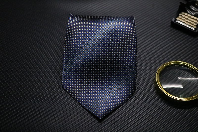 Blue small Plaid silk tie / yuppie versatile necktie - Ties & Tie Clips - Silk Blue