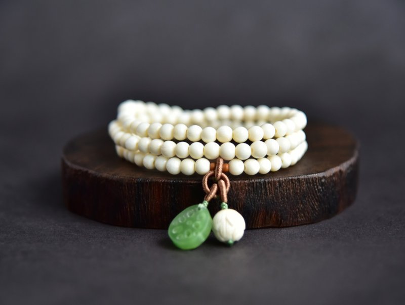 [Lotus Seed] Slightly flawed mammoth ivory fresh and artistic original 108 bead bracelet - สร้อยข้อมือ - เครื่องประดับพลอย ขาว