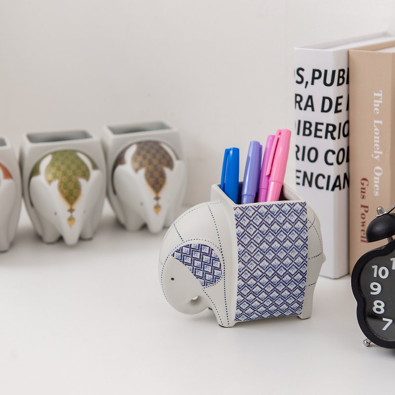Pen holder for stationery , ceramic elephant / 4 colors in total - Pen & Pencil Holders - Pottery Blue