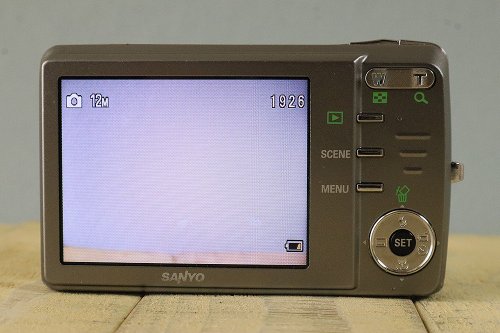 新品未使用品！SANYO デジタルカメラ DSC-X1250 P6252062.jpg