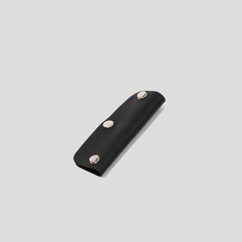 皮革鑰匙扣 - 簡約主義者 / 手工製作 採用頂級全粒面皮革 - 鑰匙圈/鑰匙包 - 真皮 黑色