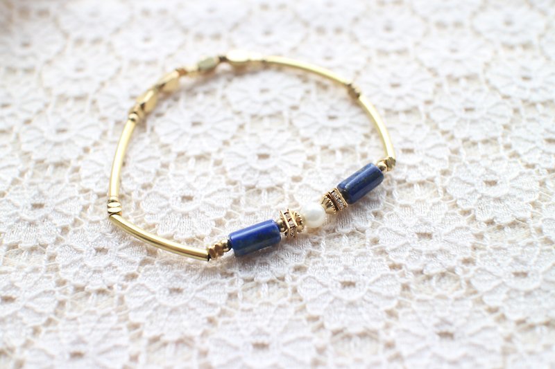 Blue~Lapis/ shell/ brass handmade bracelet - Bracelets - Other Metals 