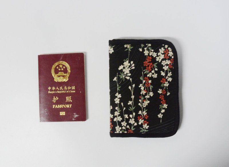 日本進口布料 和風日系 紫陽花 手作旅行護照包 訂制禮物 閨蜜 - 護照夾/護照套 - 棉．麻 黑色