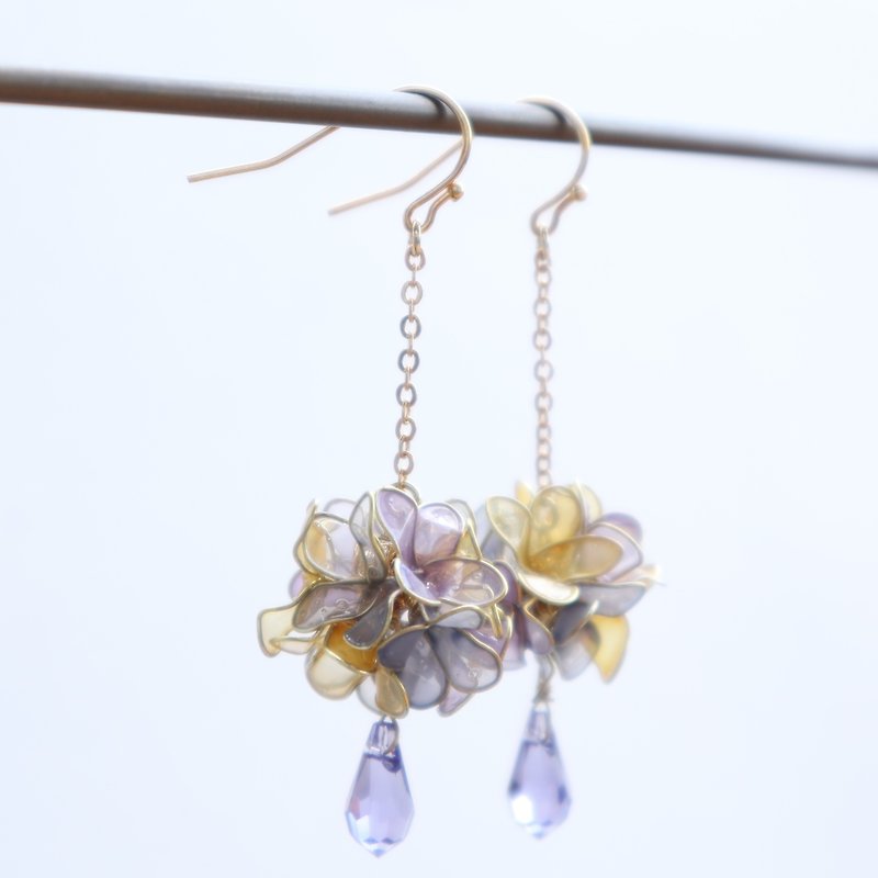 Flower ball earrings light purple and yellow - ต่างหู - วัสดุอื่นๆ สีม่วง