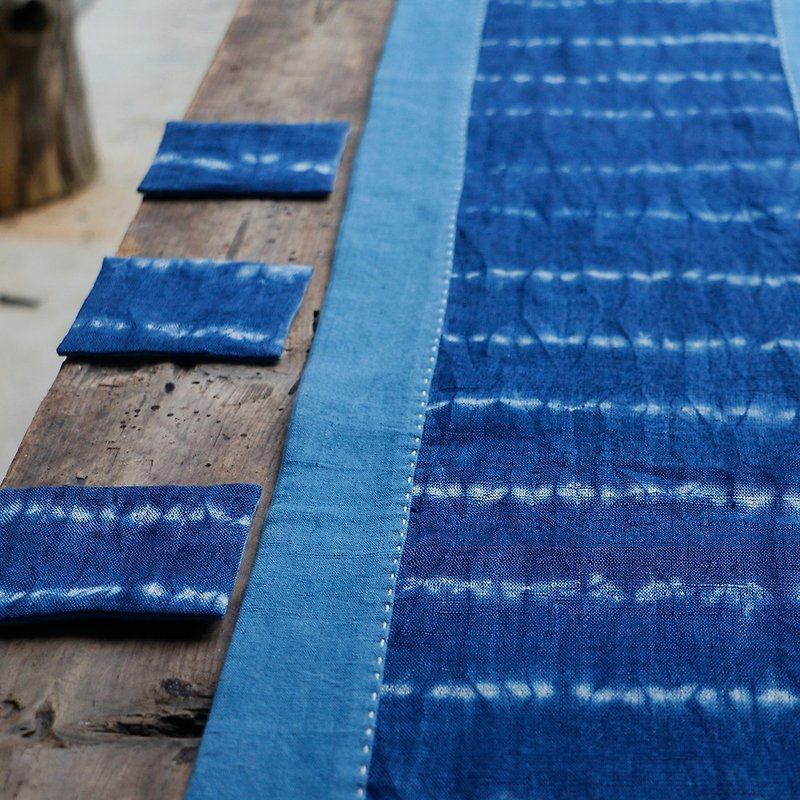 Yishanren | Blue dyed Linen tea mat Chinese style literary simple long strip hand-woven double-layer table flag tea mat cloth flag - Place Mats & Dining Décor - Cotton & Hemp 