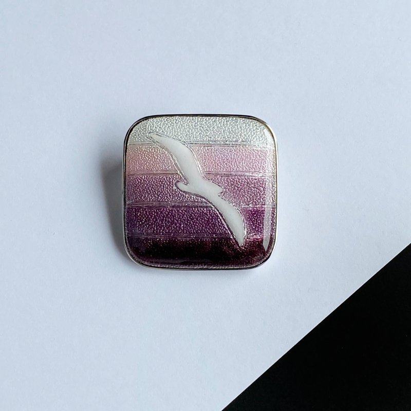 かもめ【Violet】七宝焼のブローチ 純銀箔押し七宝 - 胸針 - 其他材質 紫色