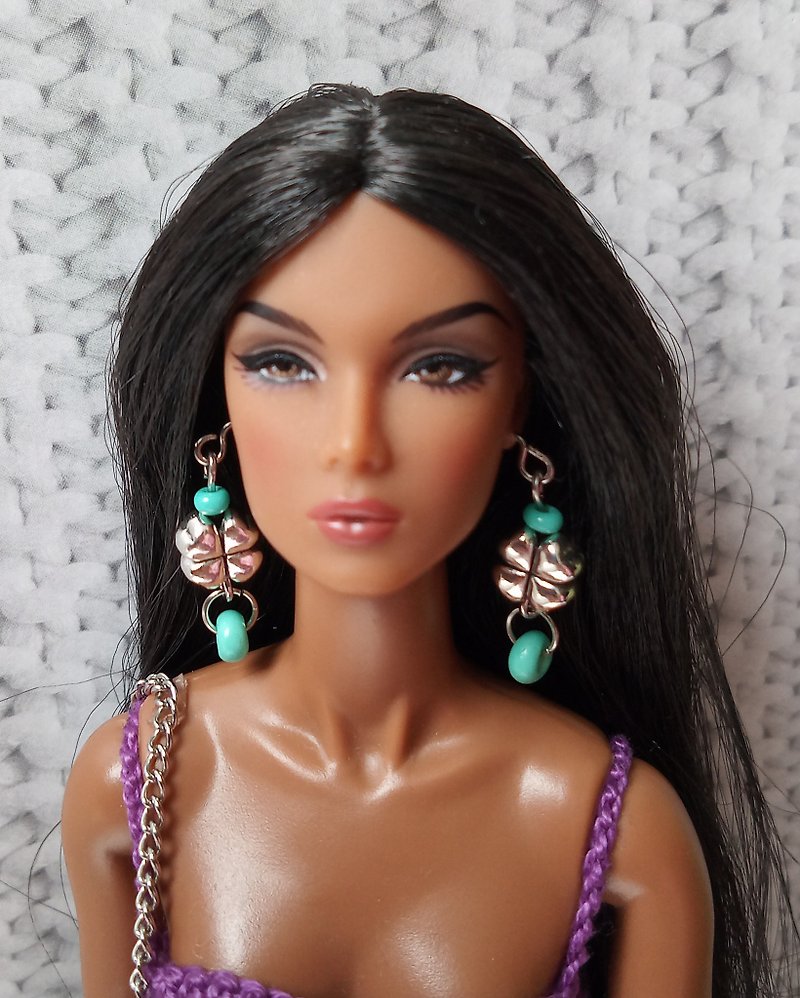 Accessories doll earrings for Fashion Royalty Barbie Poppy and Dolls of Similar
