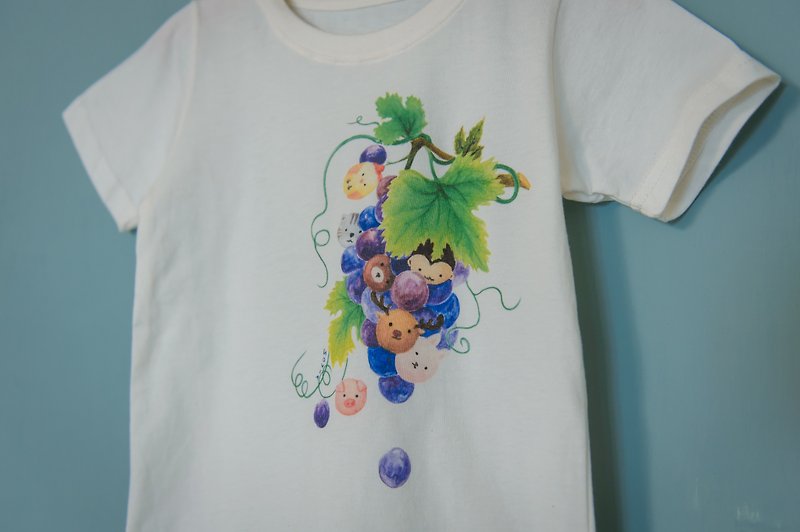 Grape Zoo~Organic cotton short-sleeved children's T //Unique hand-painted style does not bump into the shirt, pure cotton material is super comfortable - เสื้อยืด - ผ้าฝ้าย/ผ้าลินิน ขาว
