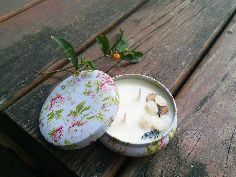 Gardenia (flowery) soy candle home fragrance series - เทียน/เชิงเทียน - ขี้ผึ้ง สีเขียว