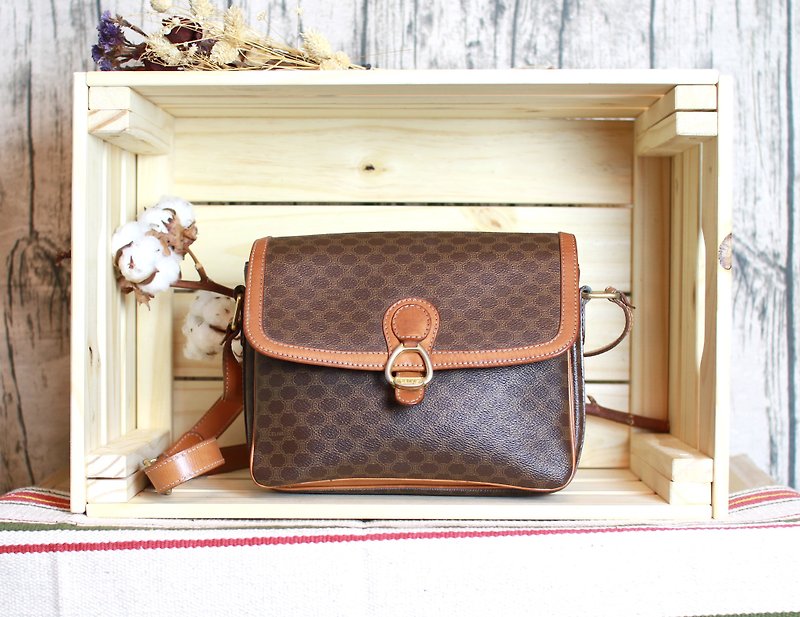 Back to Green:: CELINE Caramel //vintage Bag (B-20) - Messenger Bags & Sling Bags - Genuine Leather 