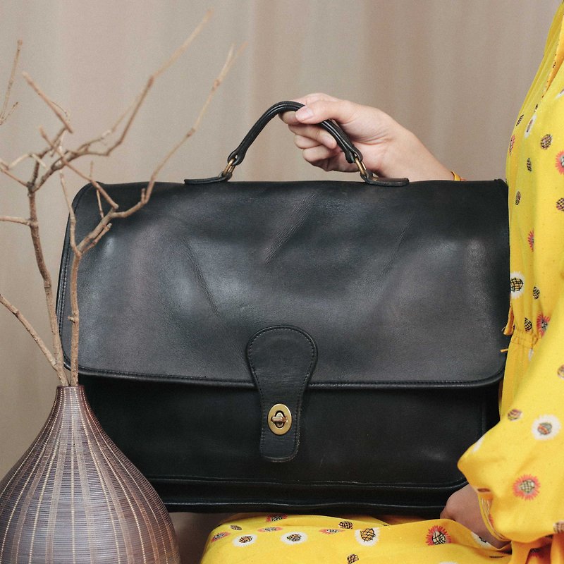 Tsubasa.Y│COACH Antique Bag B29 Black Briefcase Crossbody Small Bag Leather - กระเป๋าเอกสาร - หนังแท้ สีดำ