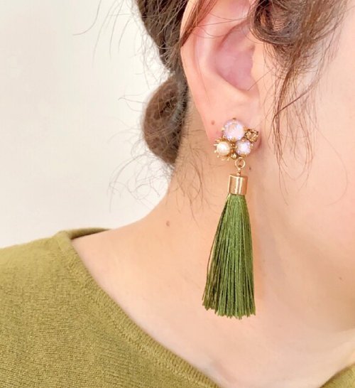 早割クーポン！ green ショップ - ビジューとタッセルイヤリング、ピアス ピアス