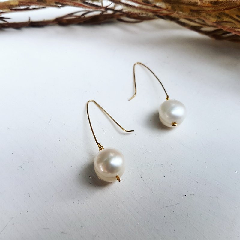 Exclusive [Copper Handmade] Big Earhook Natural Pearl Earrings - Earrings & Clip-ons - Pearl White