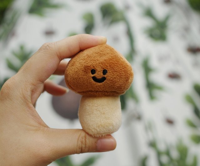 Yuguoshan オリジナルゲームキノコぬいぐるみペンダントかわいい