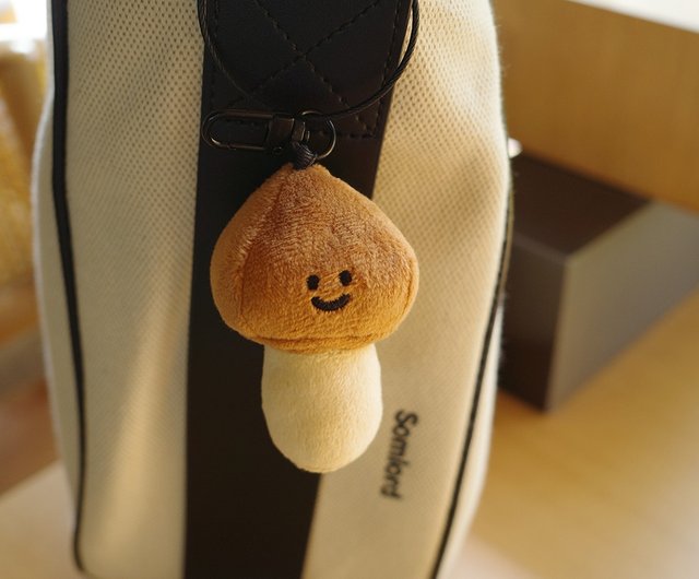Yuguoshan オリジナルゲームキノコぬいぐるみペンダントかわいい