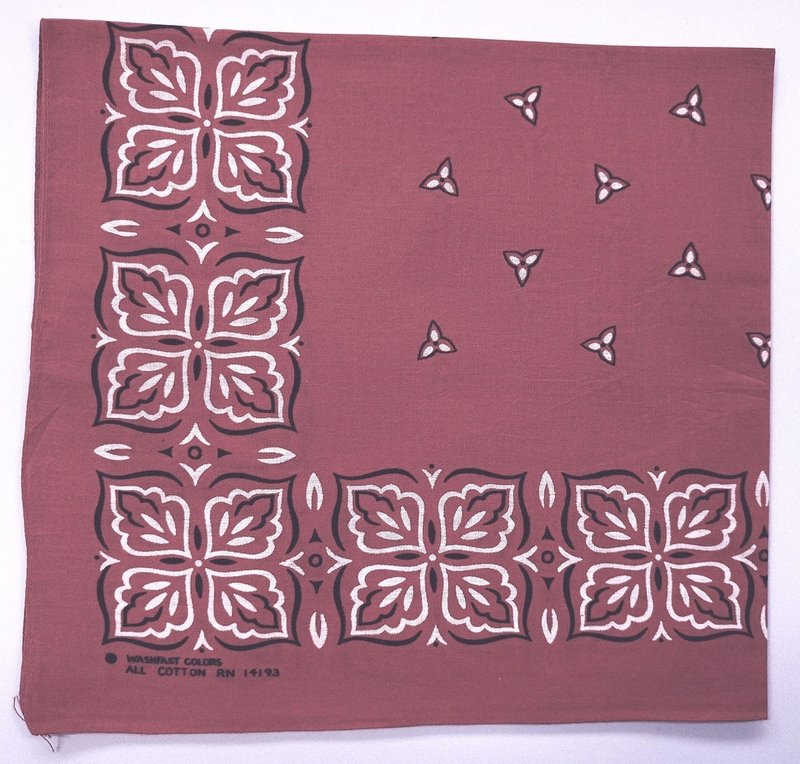 Orange Bandana, 22.5 x 21 inches, Selvage Edge, All Cotton washFast Colors - 絲巾 - 棉．麻 紅色