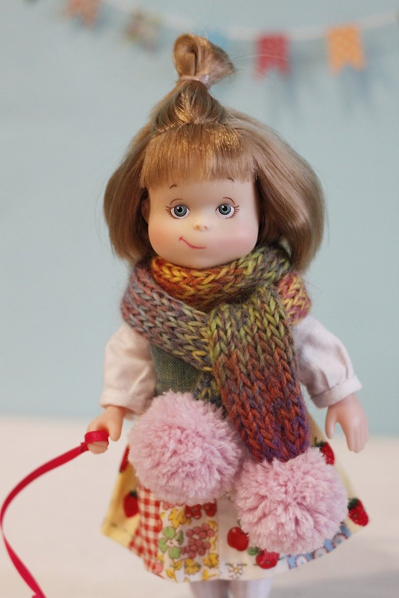 手工編織日本進口美麗諾羊毛段染娃用圍巾(粉紅色毛球款) - 其他 - 羊毛 多色