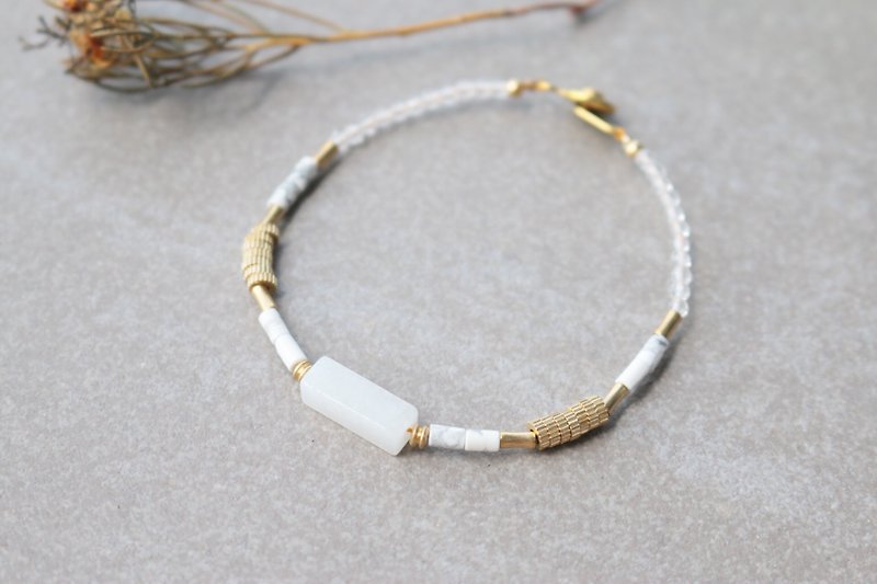 White jade brass bracelet 1148-arranged - Bracelets - Semi-Precious Stones White