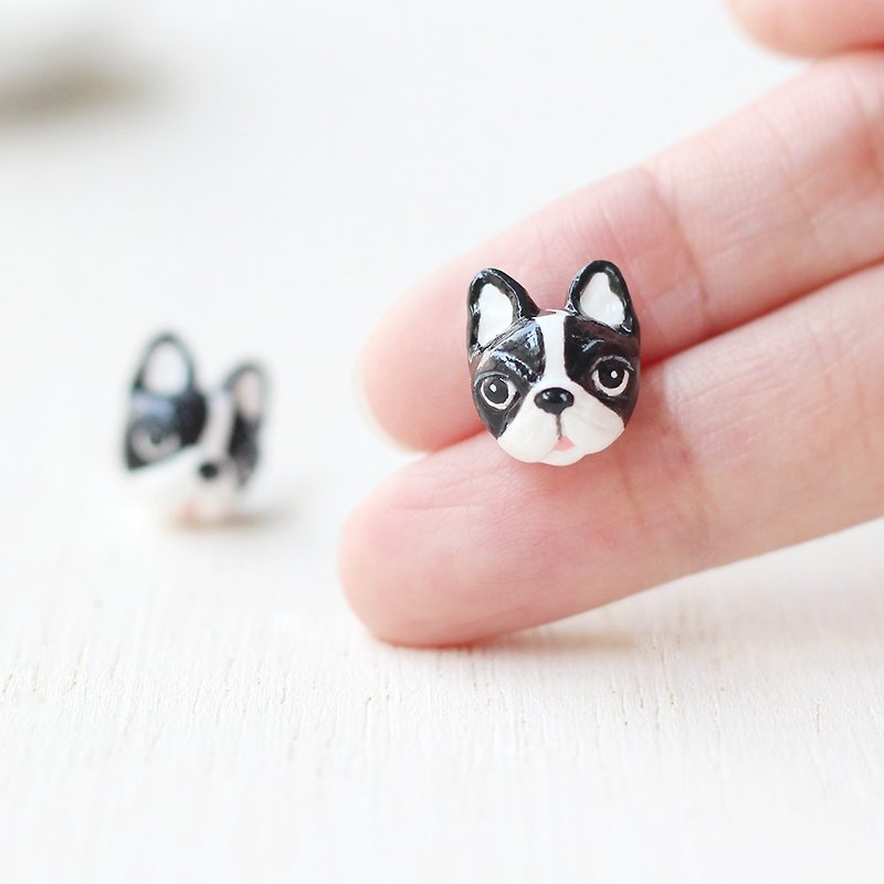 Tuxedo French Bulldog Earrings, Dog Stud Earrings, dog lover gifts - ต่างหู - ดินเหนียว สีดำ