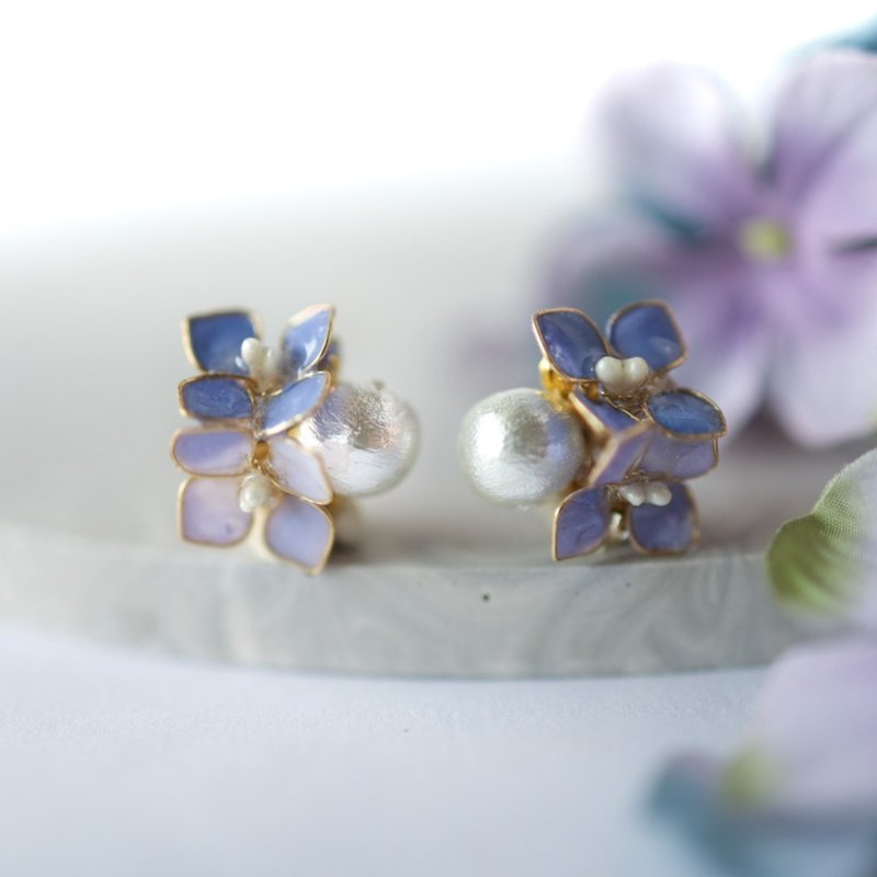 Hydrangea and cotton pearl bijou Clip-On - ต่างหู - เรซิน สีม่วง