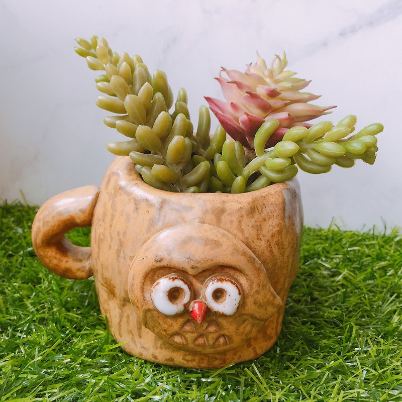 Yoshino Eagle │ [busy and you have a cup of coffee eagle] P-36 Owl hand-made ceramic hydroponic plant Healing cute artist - ตกแต่งต้นไม้ - ดินเผา 