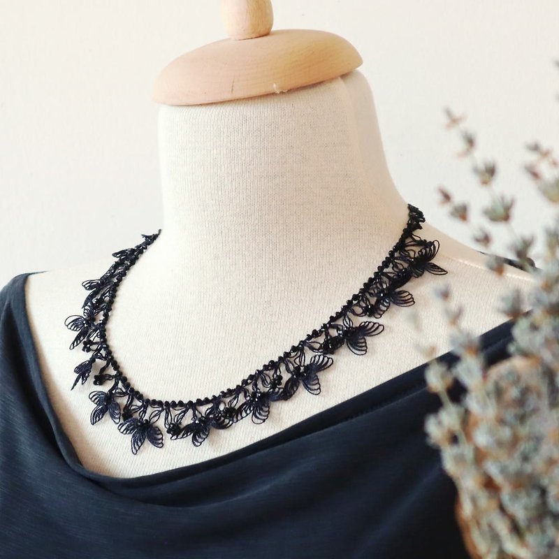 PREMIUM OYA lace Necklace【STELLA】Black - Necklaces - Other Man-Made Fibers Black