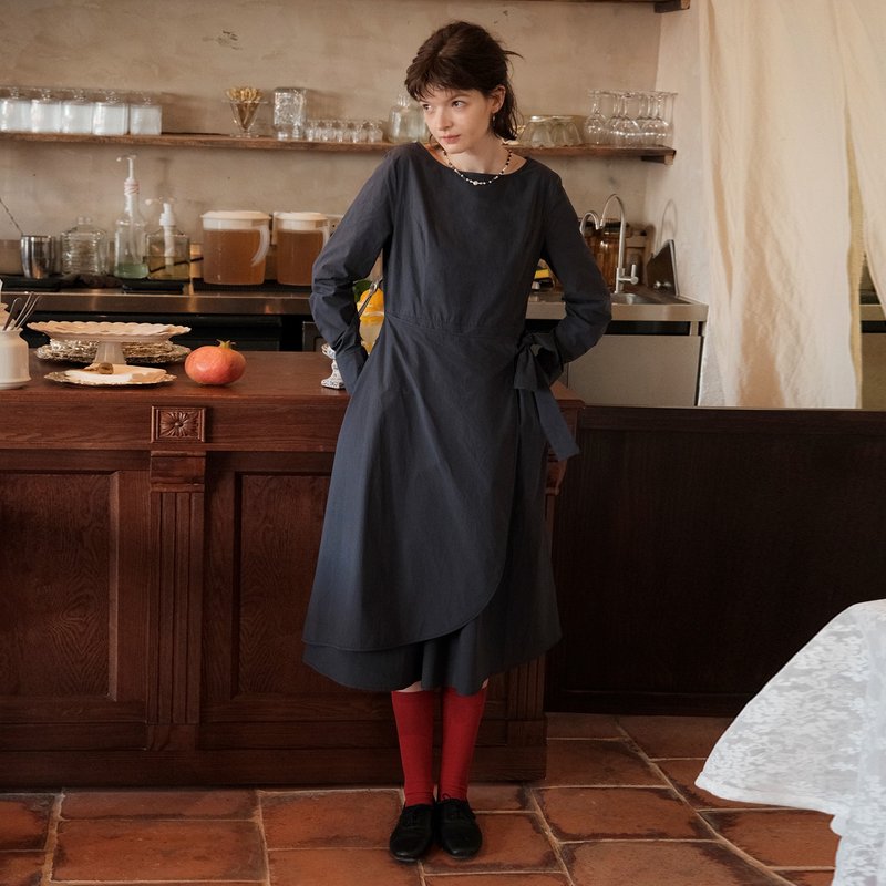 MintCheese 五星級甜點師一字領優雅 典雅裹式藏藍長絨棉連身裙 - 連身裙 - 棉．麻 多色