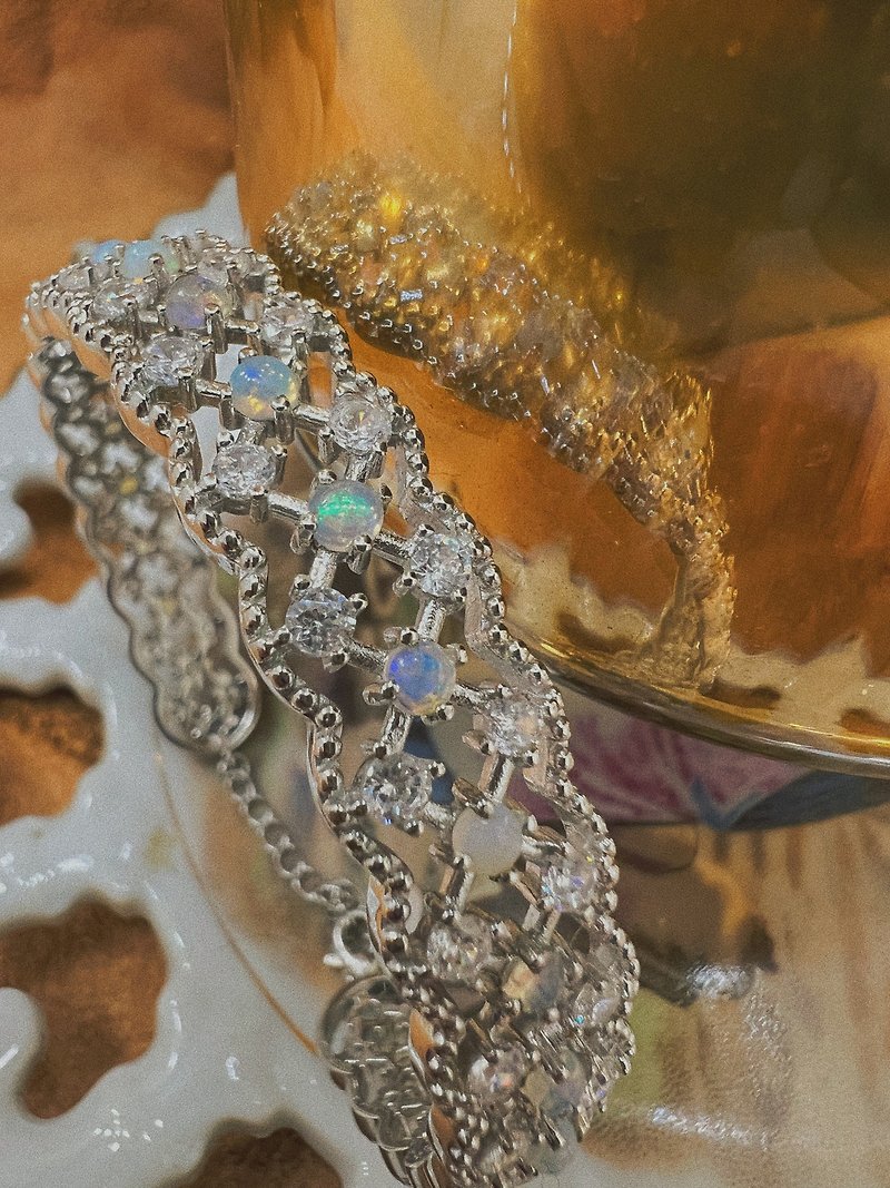 【Victoria】── Opal Bracelet - สร้อยข้อมือ - เครื่องเพชรพลอย หลากหลายสี