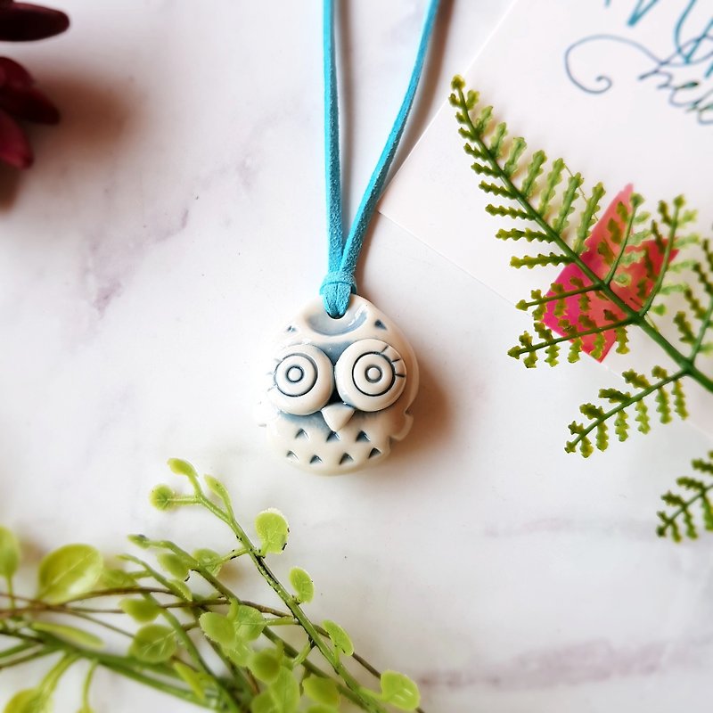B-33 Owl Necklace│Yoshino Eagle x Charm Pure Handmade Design Ceramic Art Key Ring Healing Gift - Necklaces - Pottery White