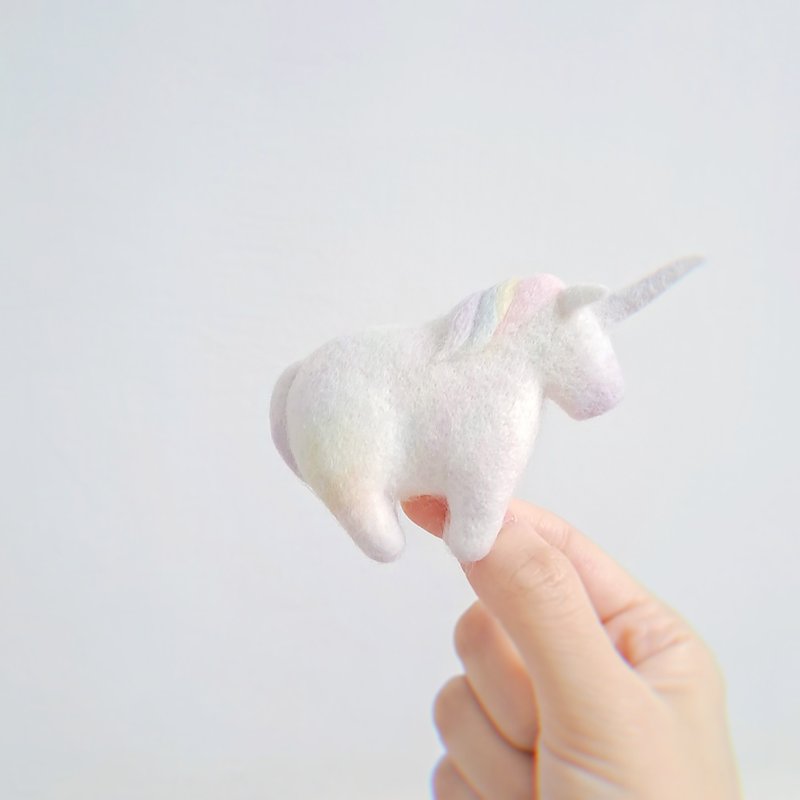 獨角獸 彩虹小白馬 羊毛氈 - 玩偶/公仔 - 羊毛 多色
