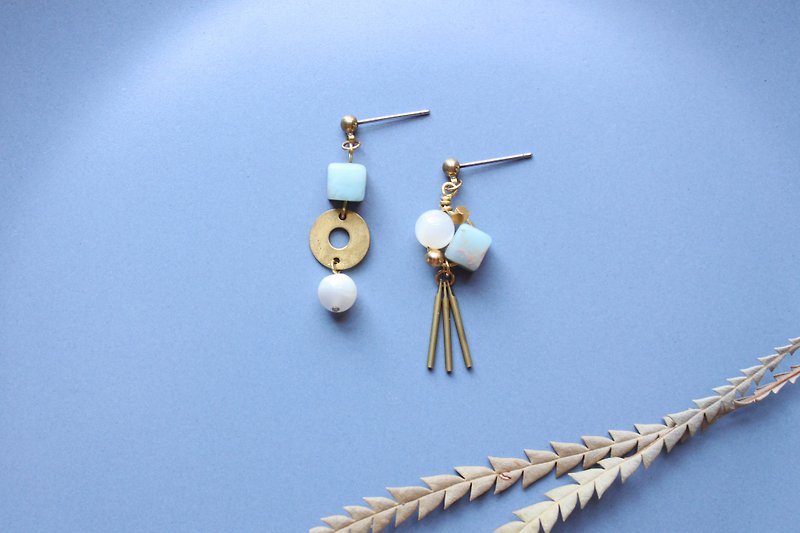Goldfish and net - earring  clip-on earring - Earrings & Clip-ons - Stone White